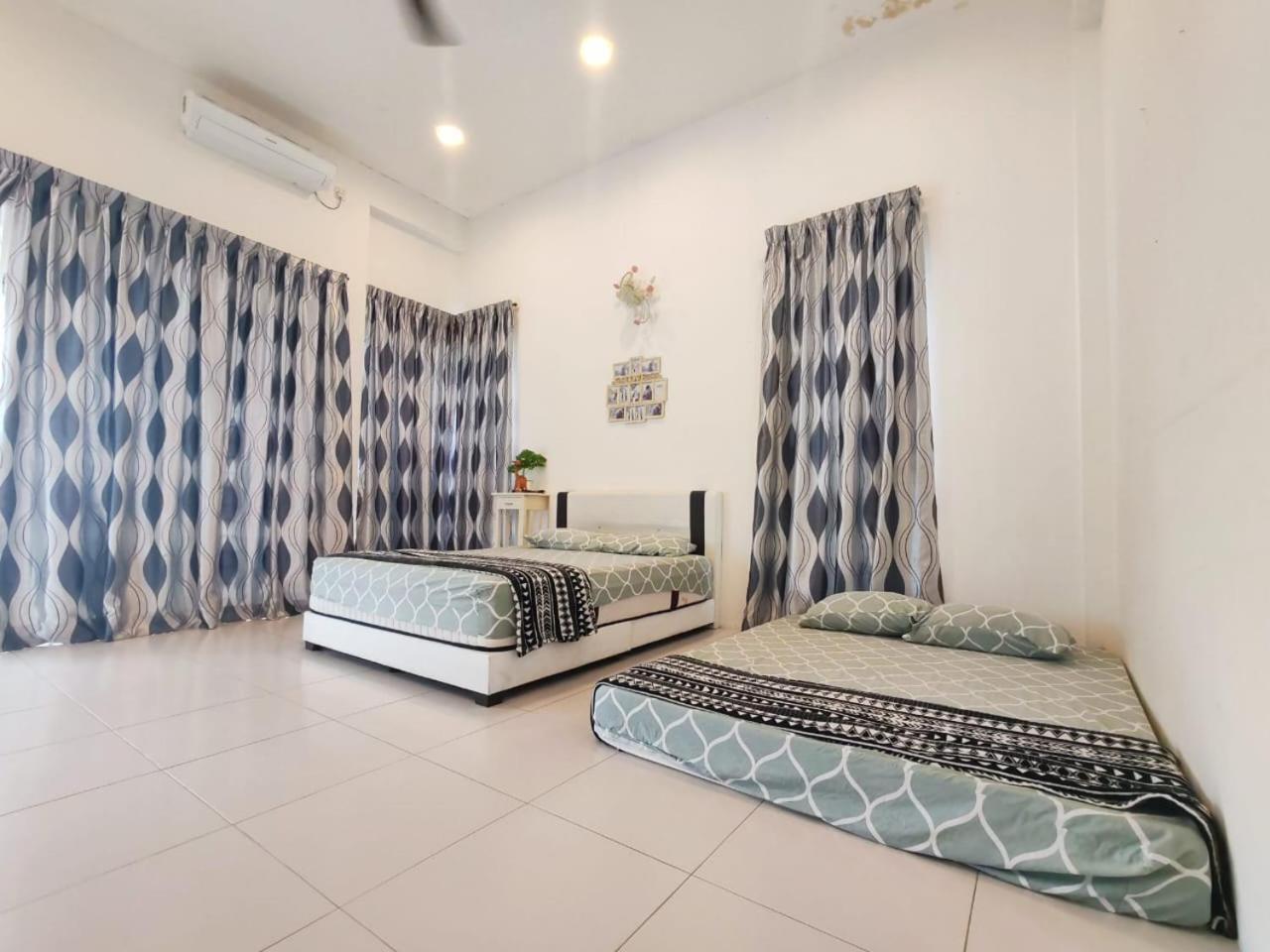 15Pax Lumut Lovely HOme Beach Karaoke Snooker LED Darts PSGame BBQ in house Exterior foto